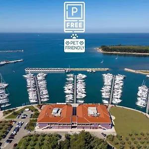 **** Hotel Boutique Nautica - & Wellness, Free Parking, Pet Friendly Chorvatsko