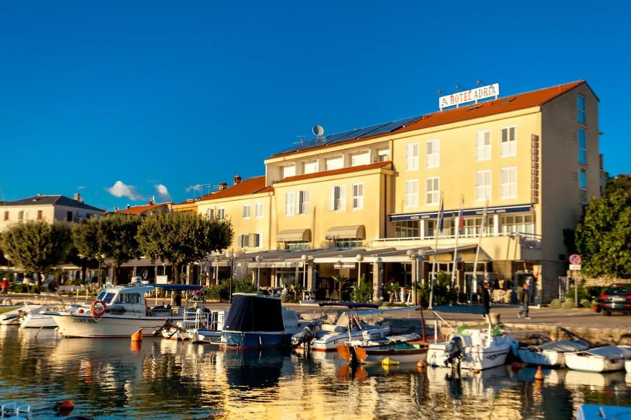 Hotel Adria Malinska 3*,